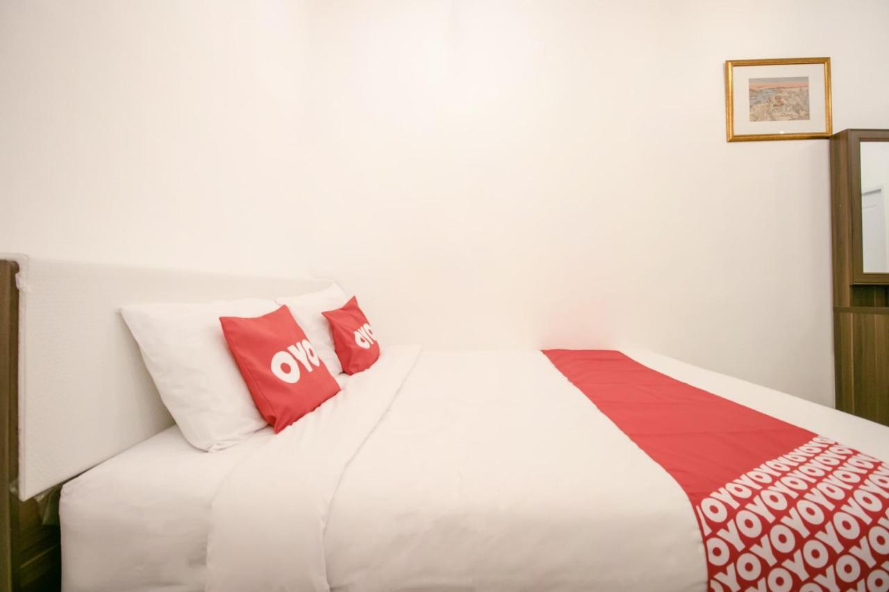 Oyo 568 Art Hotel Hua Lamphong Bangkok Buitenkant foto