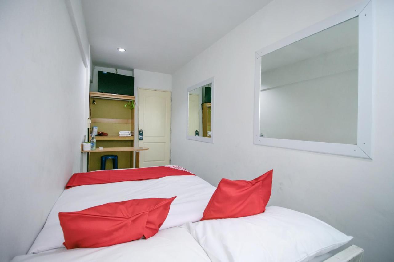 Oyo 568 Art Hotel Hua Lamphong Bangkok Buitenkant foto